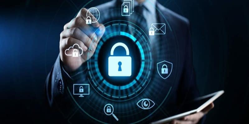 Đội ngũ IT cung cấp hệ thống bảo mật nhiều lớp hiện đại nhất 2024